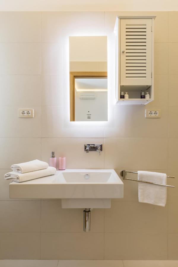 Maniva Old Town Luxury Rooms - Prime Spot By Riva Promenade Сплит Экстерьер фото