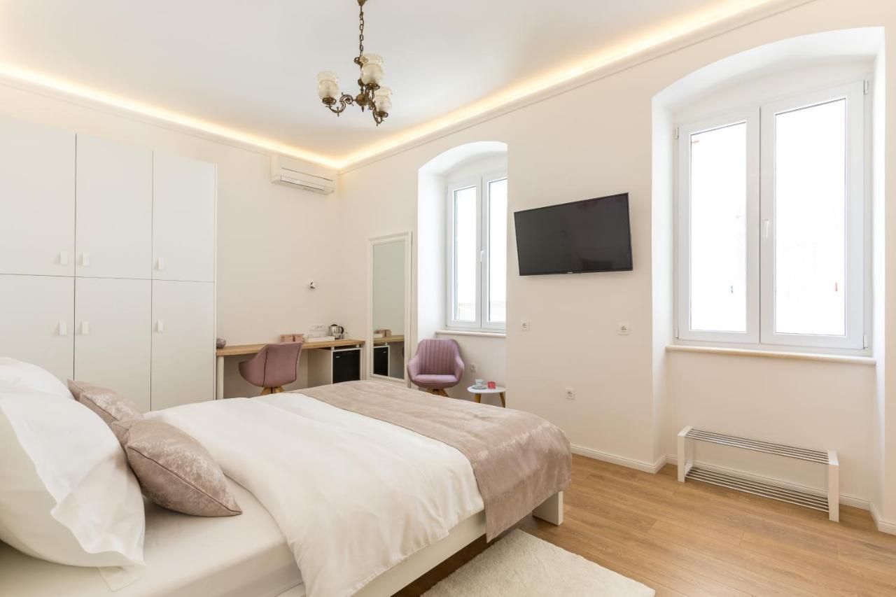 Maniva Old Town Luxury Rooms - Prime Spot By Riva Promenade Сплит Экстерьер фото