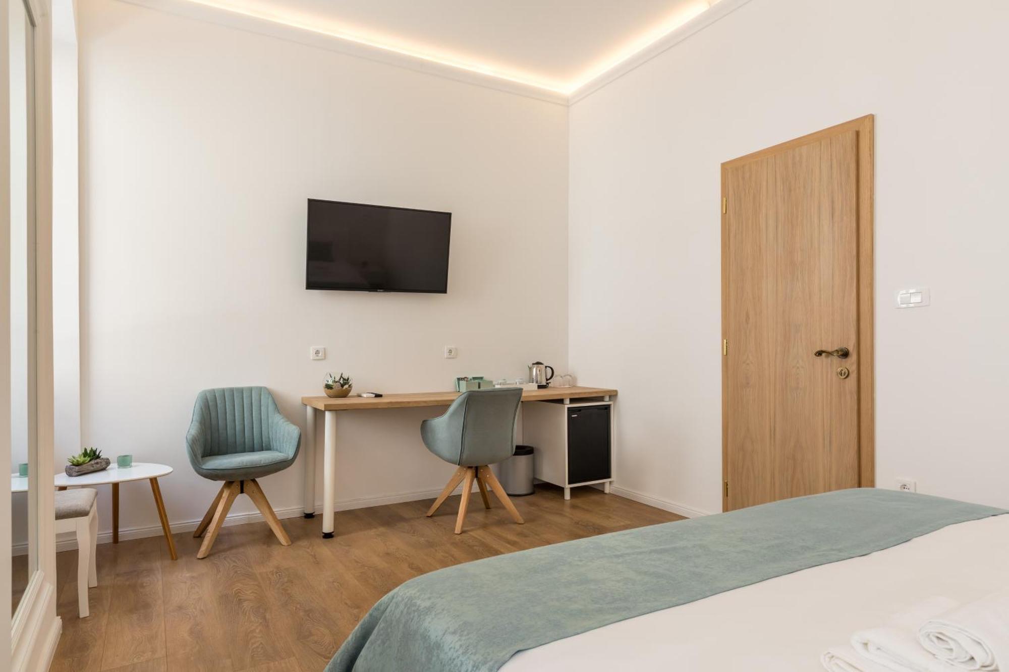 Maniva Old Town Luxury Rooms - Prime Spot By Riva Promenade Сплит Экстерьер фото